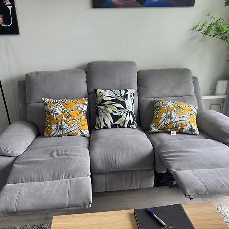 Immaculate 3 Bd 2 Bth Apartment -Free Carpark & Pool Auckland Ngoại thất bức ảnh