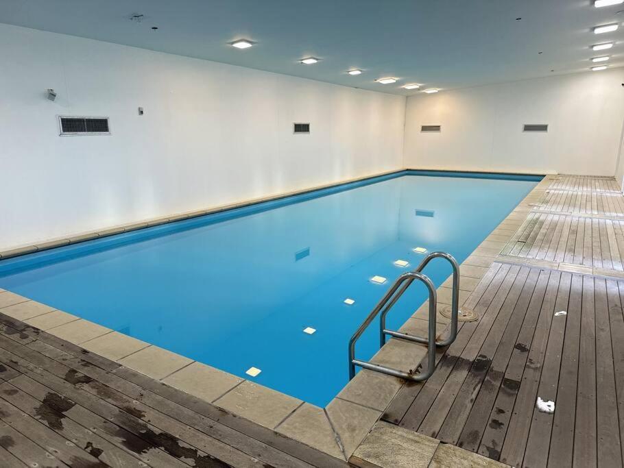 Immaculate 3 Bd 2 Bth Apartment -Free Carpark & Pool Auckland Ngoại thất bức ảnh